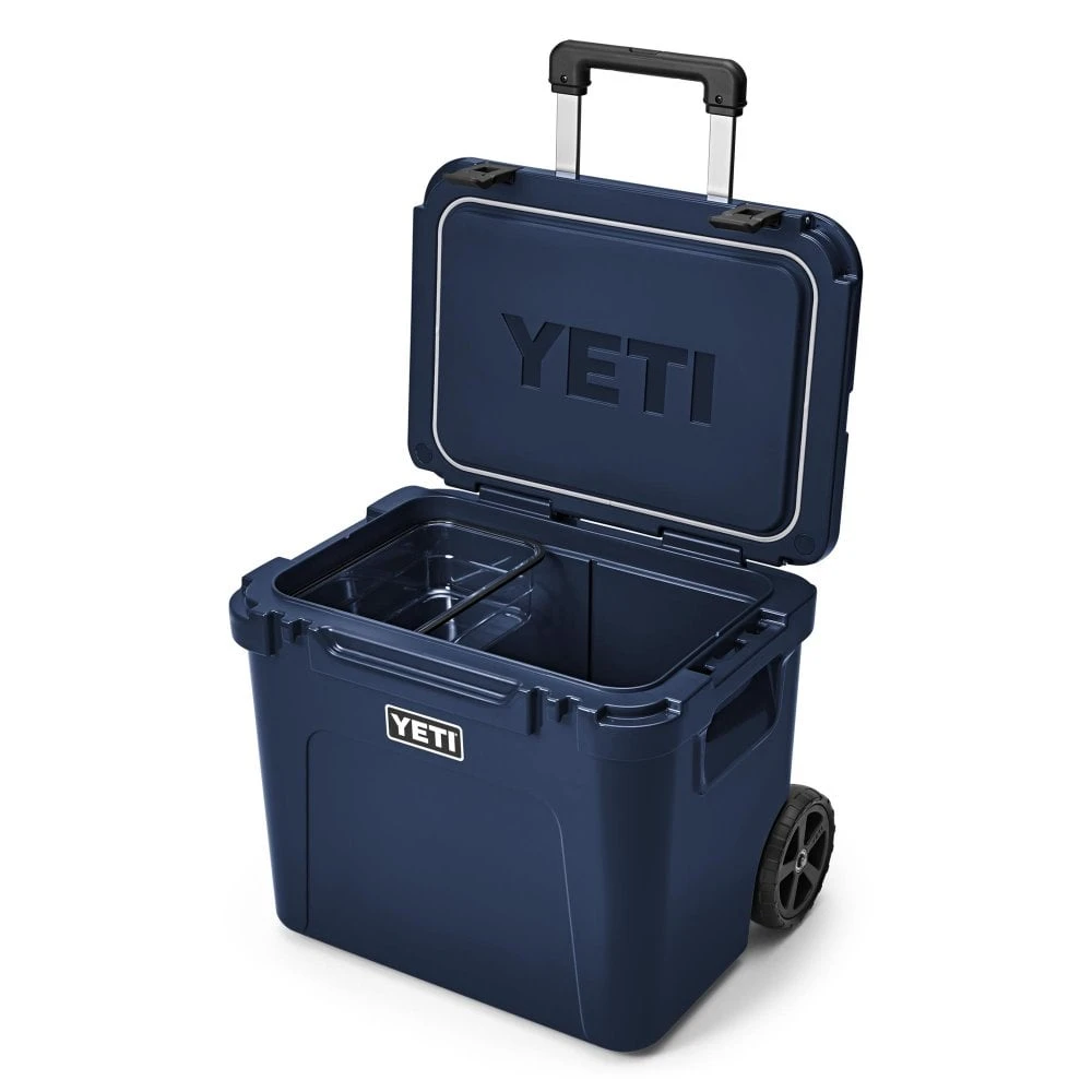 YETI Yeti Roadie 60 Wheeled Cool Box - Navy 5 YETI Yeti Roadie 60 Wheeled Cool Box - Navy - Image 3